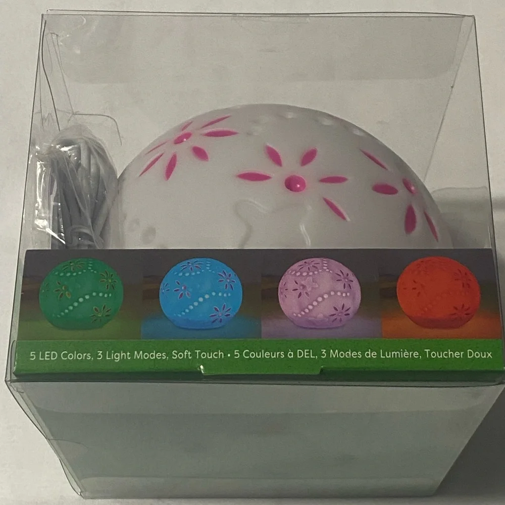 Ashland 5.5” Color Changing Round Floral Novelty Tap Lamp